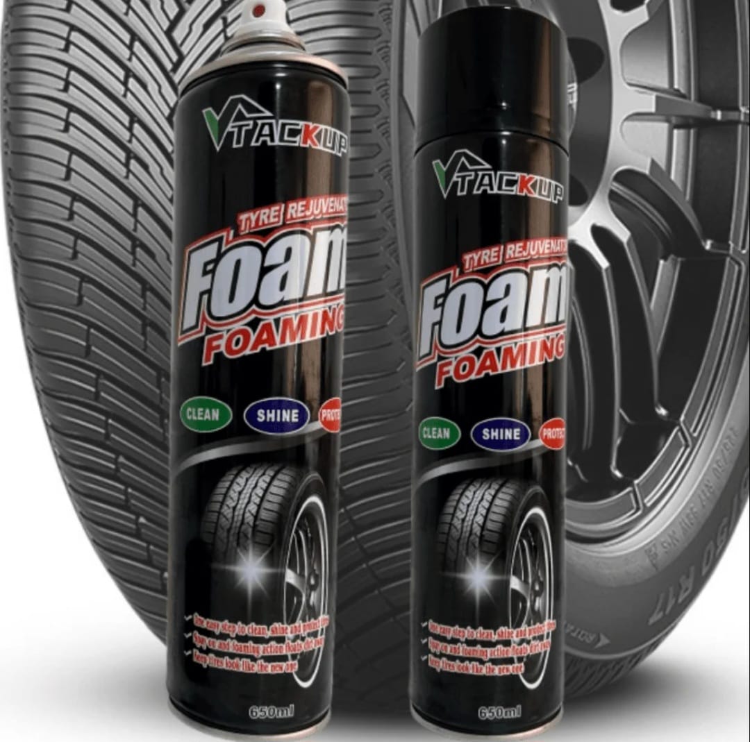 1+1 Spray SIKS Tip Spuma Pentru Curatare, Protectie Si Stralucire Cauciucuri Auto, Solutie Detailing Si Tratament Cauciuc, 650 ML, Incolor
